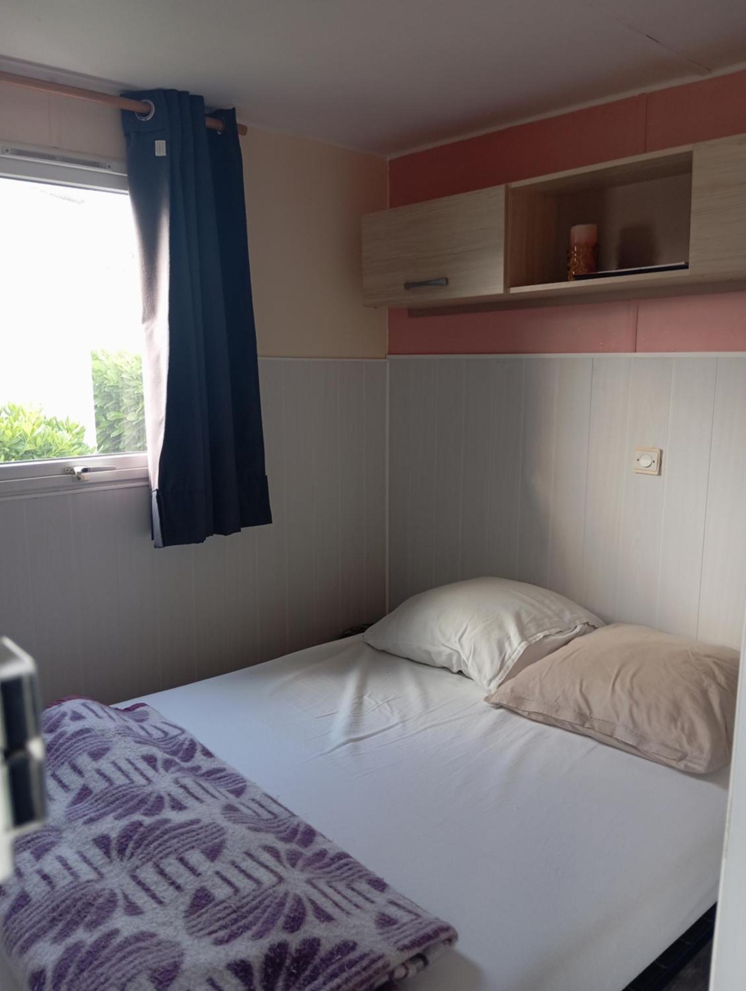 Vacances Familiales Dans Camping Avec Piscine Fréjus Cameră foto