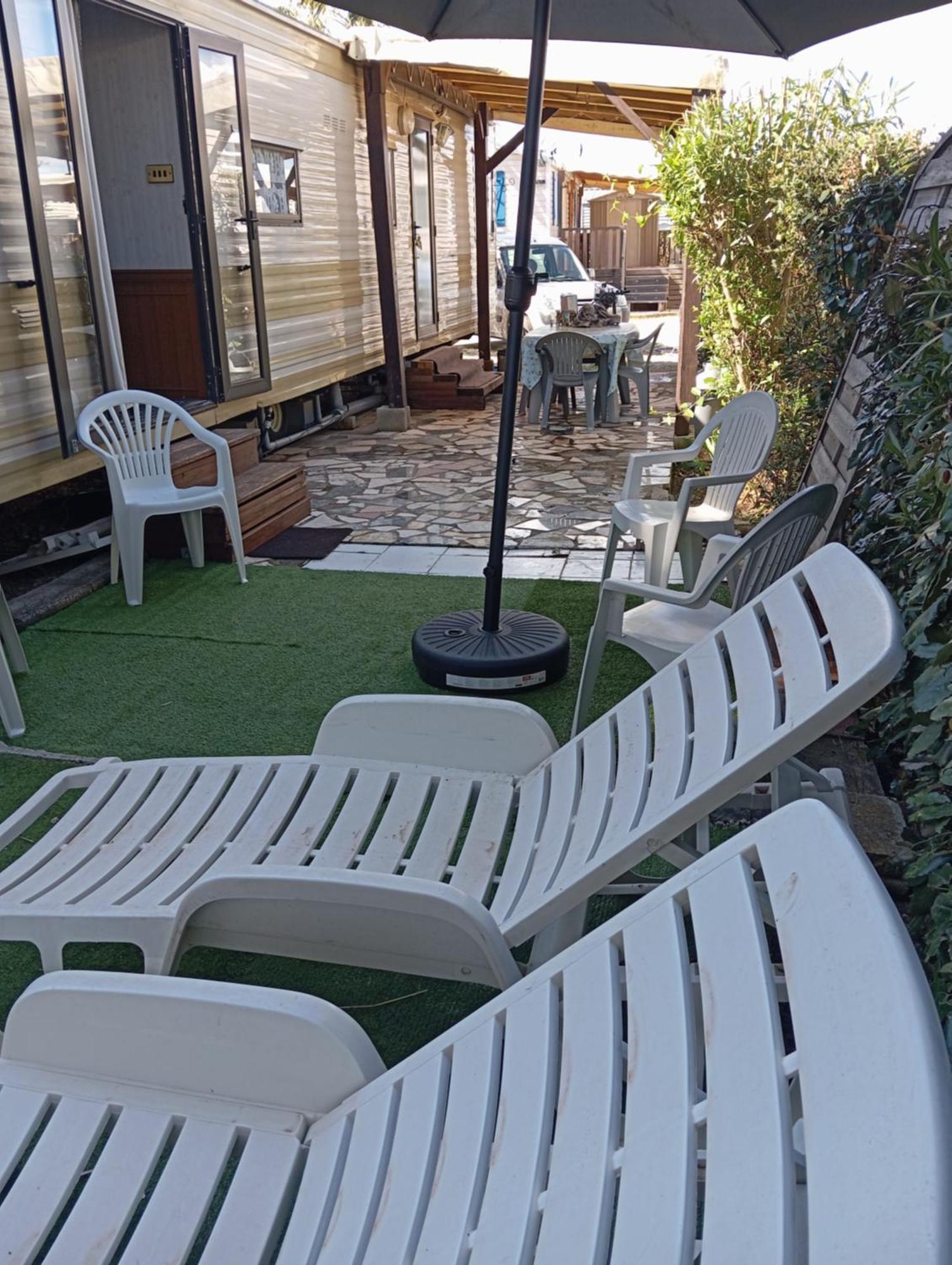Vacances Familiales Dans Camping Avec Piscine Fréjus Cameră foto